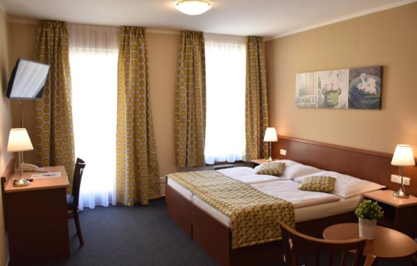 Praga, Aparthotel Austria Suites 3* – 3 nopti
